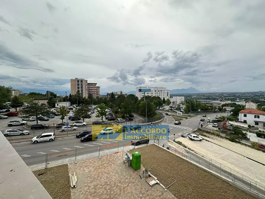 Immagine 26 di Locale commerciale in vendita  in VIA DEI VESTINI 70 a Chieti