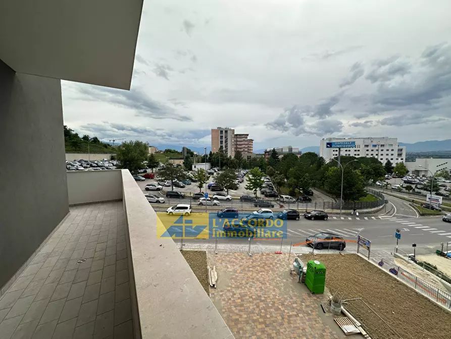 Immagine 29 di Locale commerciale in vendita  in VIA DEI VESTINI 70 a Chieti