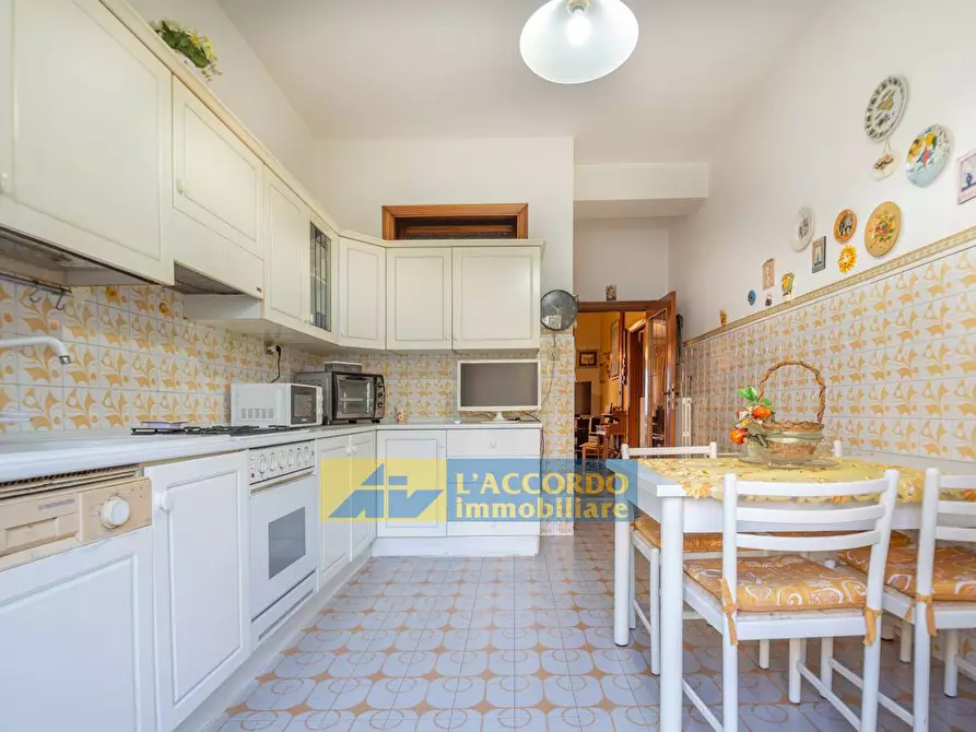 Immagine 4 di Appartamento in vendita  in via Picena 177 a Chieti