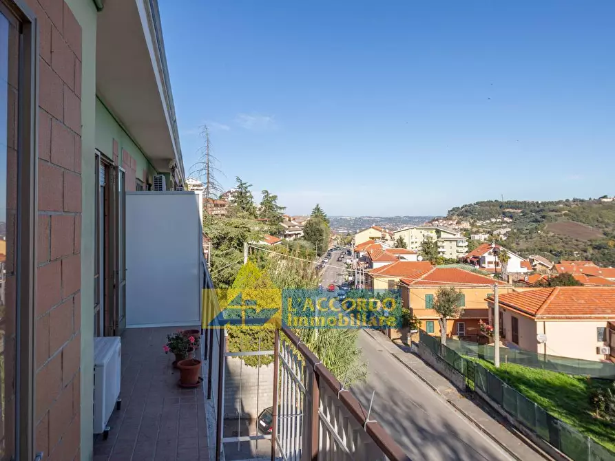 Immagine 22 di Appartamento in vendita  in via Picena 177 a Chieti