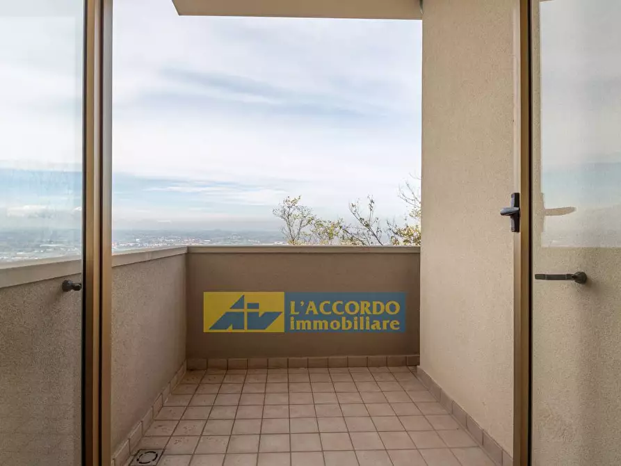 Immagine 23 di Appartamento in vendita  in via Dei Frentani 121 a Chieti