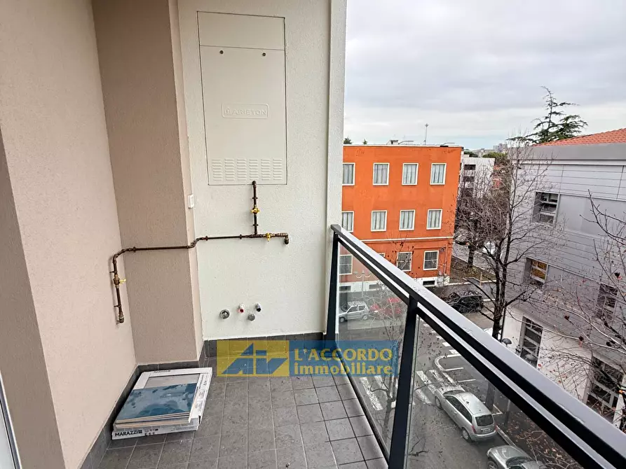 Immagine 8 di Appartamento in affitto  in Via Meneghini a Chieti