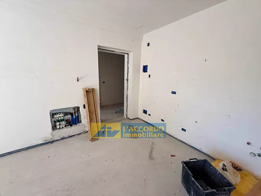 Immagine 16 di Locale commerciale in vendita  in VIA COLONNETTA 19 a Chieti