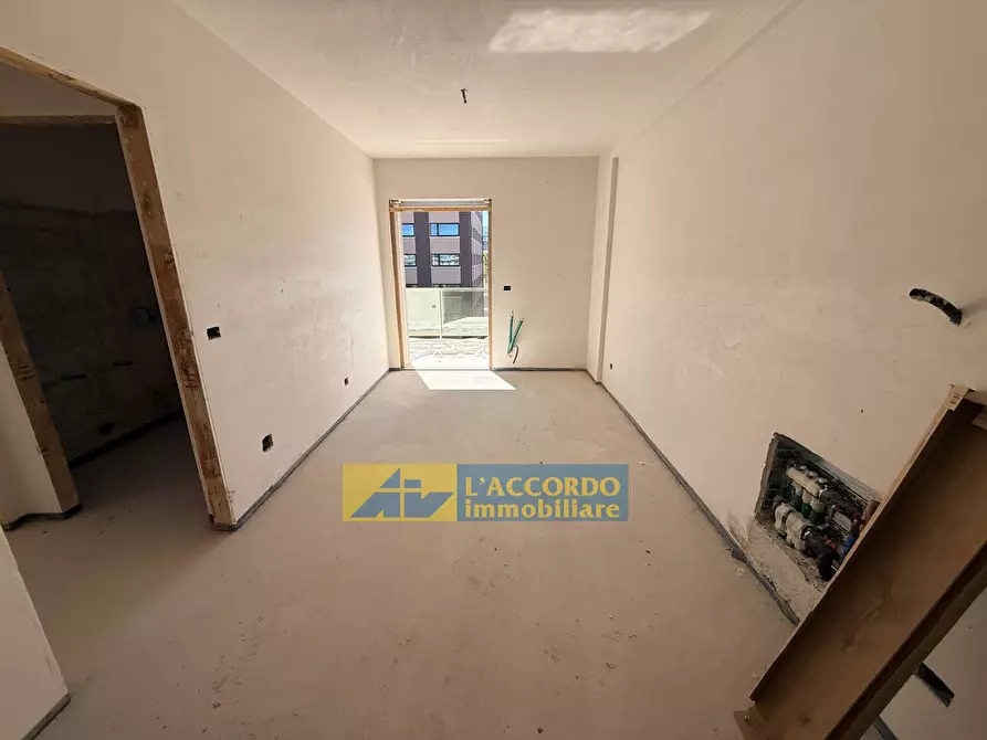 Immagine 12 di Locale commerciale in vendita  in VIA COLONNETTA 19 a Chieti