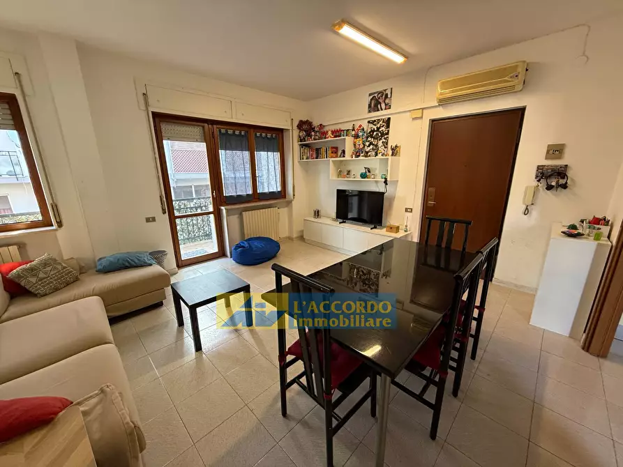 Immagine 2 di Appartamento in vendita  in VIA SCARAVIGLIA a Chieti