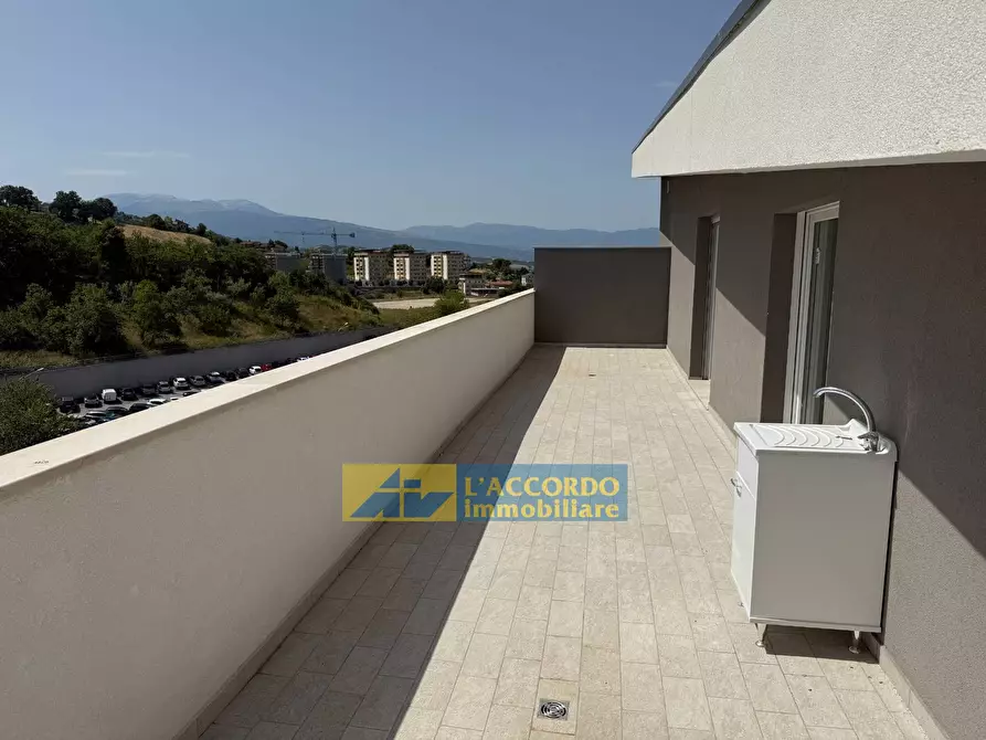 Immagine 17 di Locale commerciale in vendita  in VIA DEI VESTINI 70 a Chieti