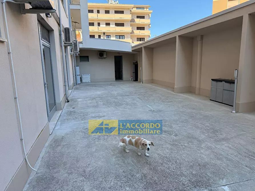 Immagine 11 di Ufficio in vendita  in via Sulmona 5/B a Chieti