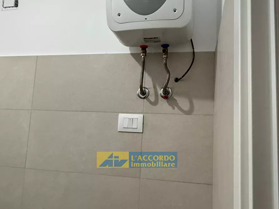 Immagine 7 di Ufficio in vendita  in via Sulmona 5/B a Chieti