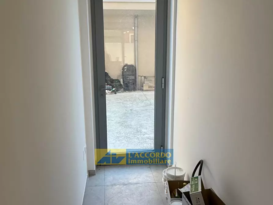 Immagine 8 di Ufficio in vendita  in via Sulmona 5/B a Chieti