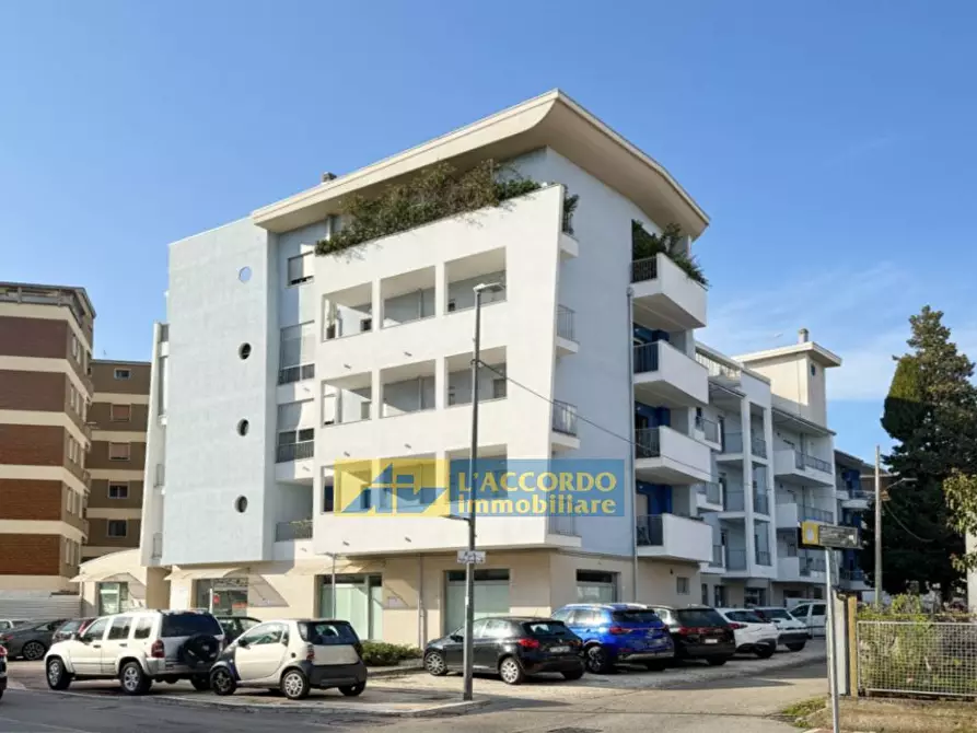 Immagine 17 di Ufficio in vendita  in via Sulmona 5/B a Chieti