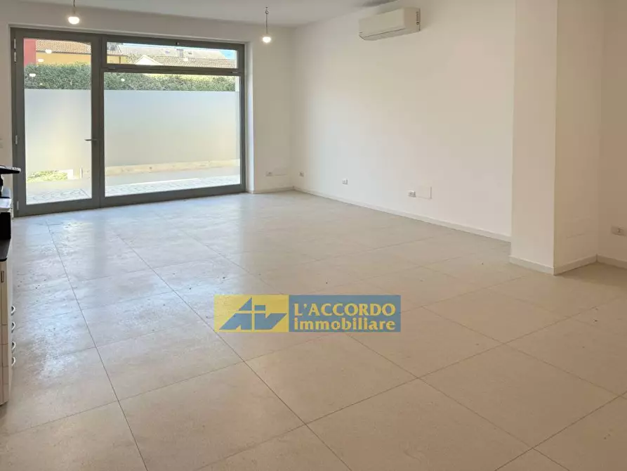 Immagine 5 di Ufficio in vendita  in via Sulmona 5/B a Chieti