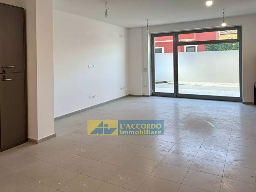 Immagine 4 di Ufficio in vendita  in via Sulmona 5/B a Chieti