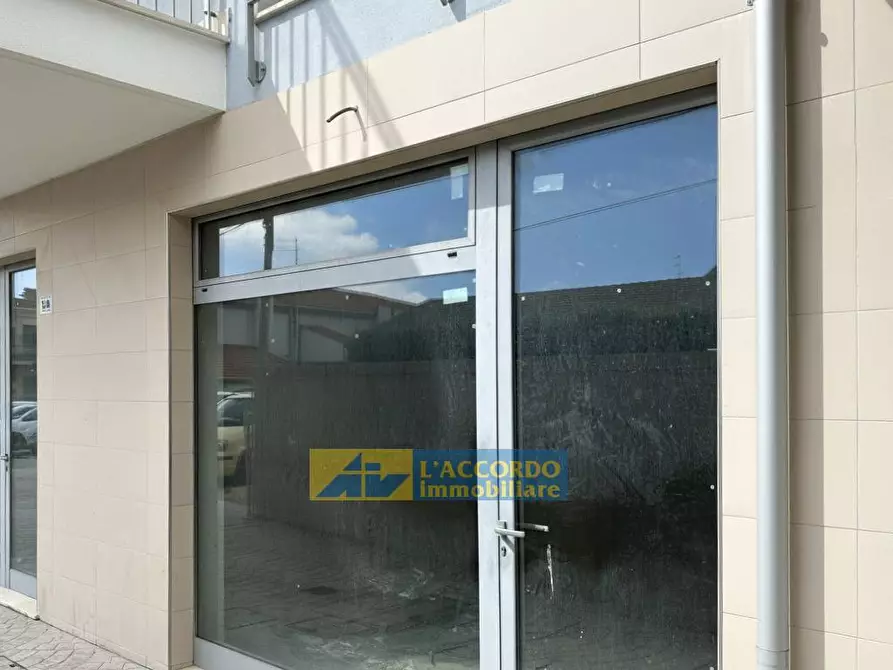 Immagine 14 di Ufficio in vendita  in via Sulmona 5/B a Chieti