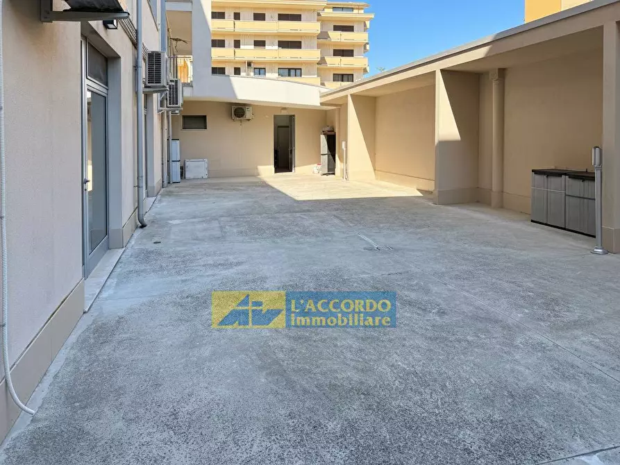 Immagine 12 di Ufficio in vendita  in via Sulmona 5/B a Chieti