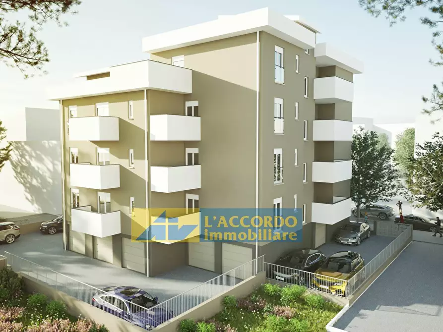 Immagine 7 di Locale commerciale in vendita  in via Angelo Camillo De Meis a Chieti