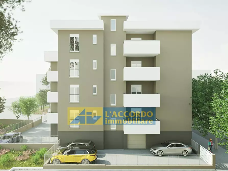 Immagine 8 di Locale commerciale in vendita  in via Angelo Camillo De Meis a Chieti