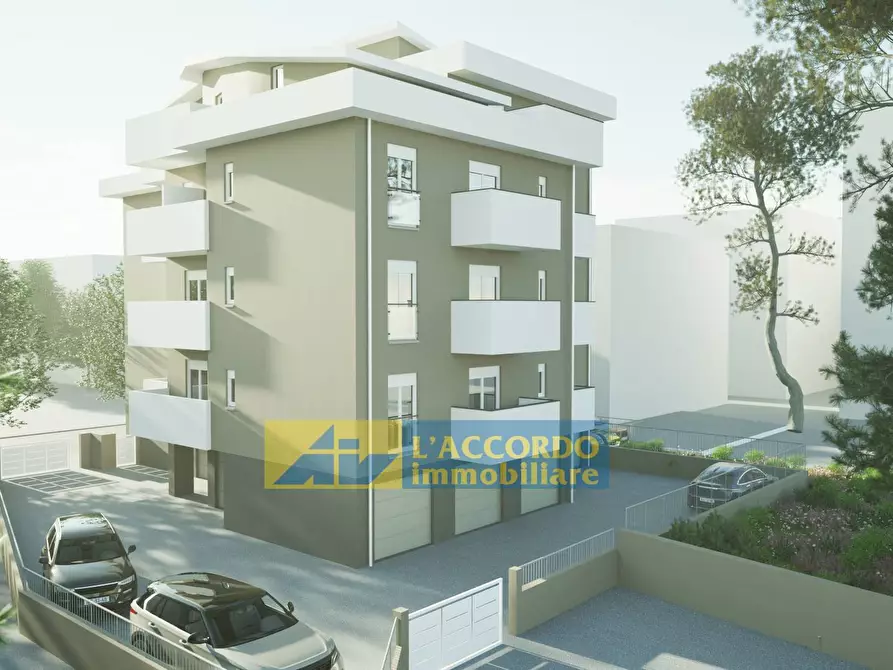 Immagine 9 di Locale commerciale in vendita  in via Angelo Camillo De Meis a Chieti