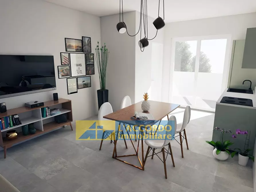 Immagine 11 di Locale commerciale in vendita  in via Angelo Camillo De Meis a Chieti