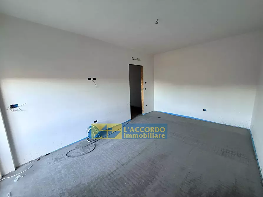 Immagine 34 di Appartamento in vendita  a Chieti