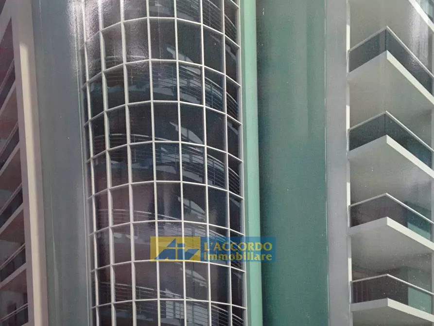 Immagine 10 di Box auto in vendita  in VIALE DELL'UNITA' D'ITALIA a Chieti