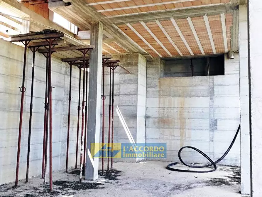 Immagine 5 di Villa in vendita  in STRADA DEL SANTISSIMO SALVATORE a Chieti