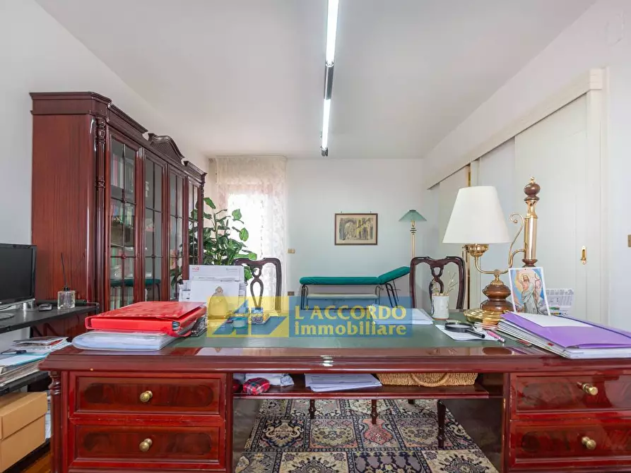 Immagine 6 di Appartamento in vendita  in viale Benedetto Croce 435 a Chieti