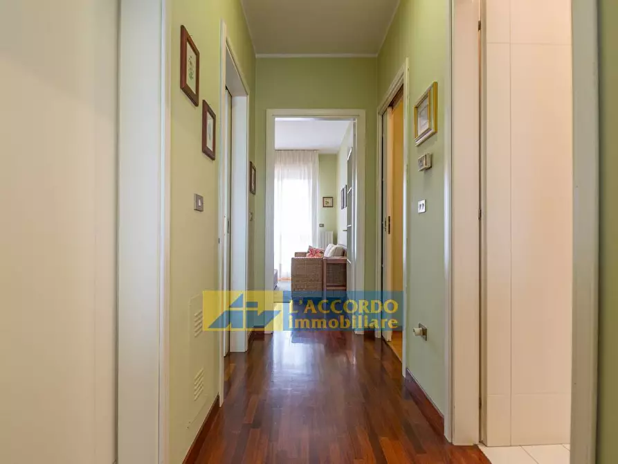 Immagine 11 di Appartamento in vendita  in viale Benedetto Croce 435 a Chieti