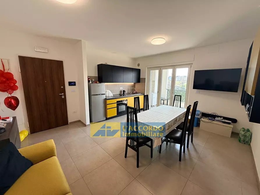 Immagine 1 di Locale commerciale in affitto  in VIA DEI VESTINI 70 a Chieti