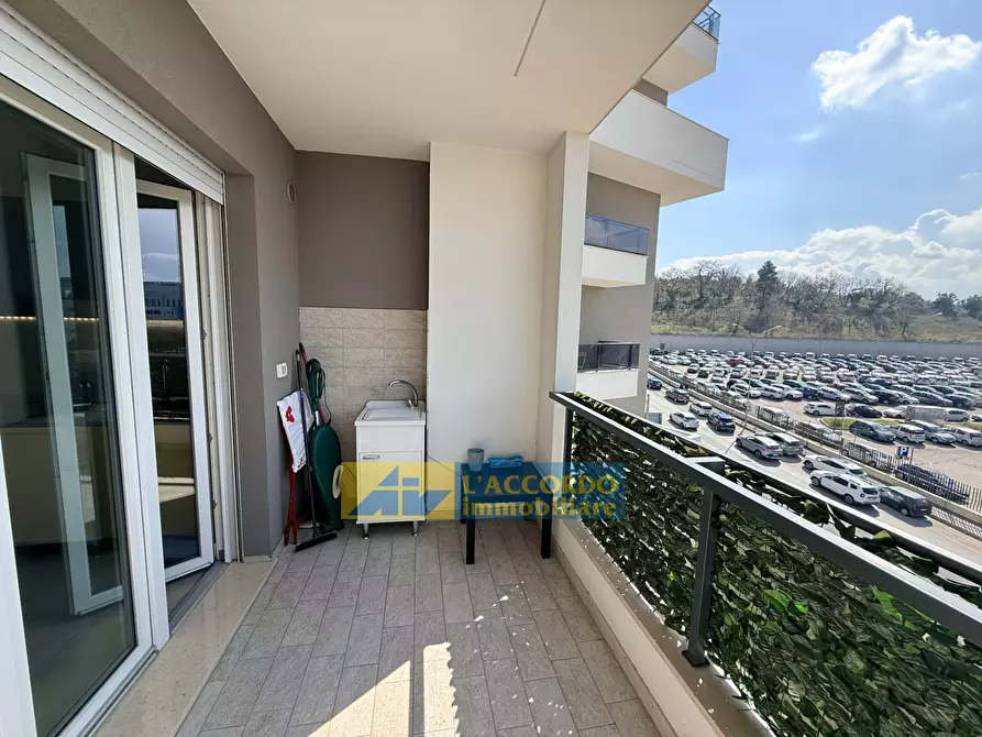 Immagine 17 di Locale commerciale in affitto  in VIA DEI VESTINI 70 a Chieti