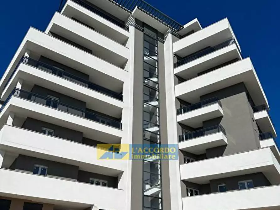 Immagine 24 di Locale commerciale in affitto  in VIA DEI VESTINI 70 a Chieti