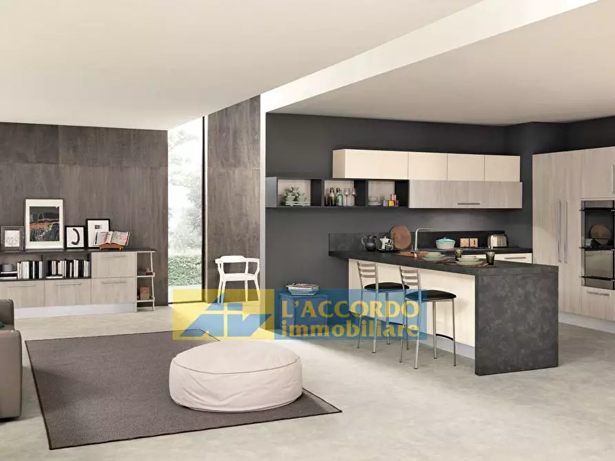 Immagine 7 di Locale commerciale in vendita  in VIA DEI VESTINI 250 a Chieti