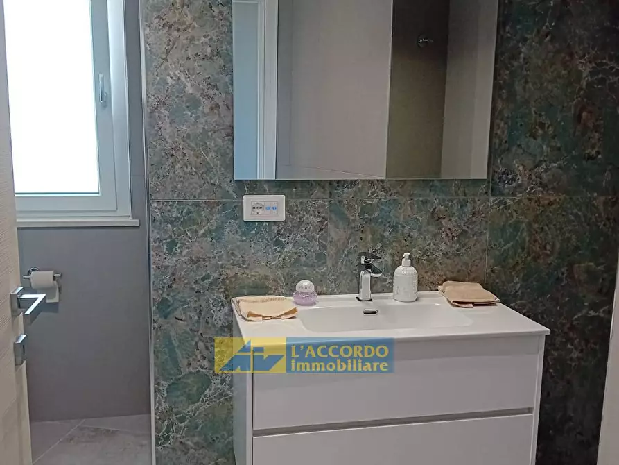 Immagine 10 di Appartamento in affitto  in VIA DEI VESTINI 70 a Chieti