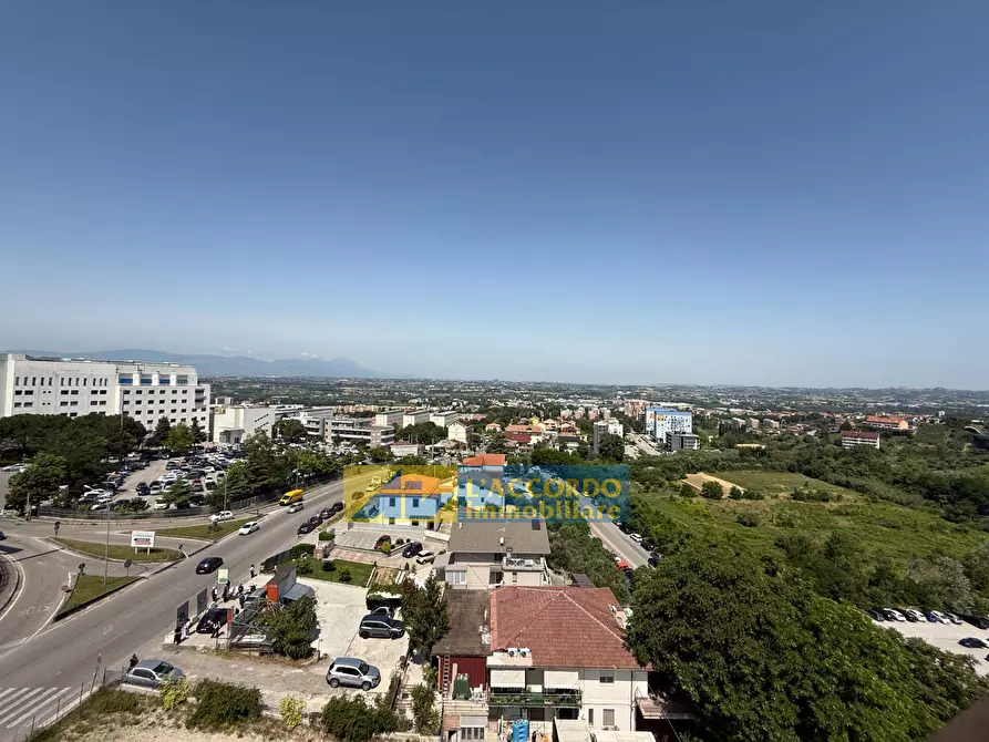 Immagine 27 di Locale commerciale in affitto  in VIA DEI VESTINI 70 a Chieti