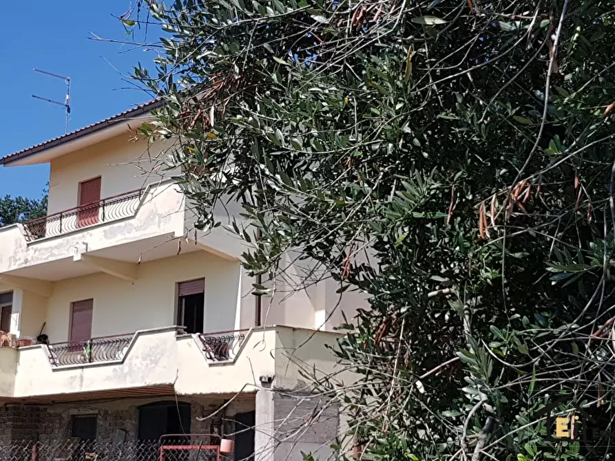 Villa in vendita a Cantalupo In Sabina