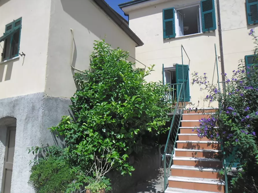 Casa semindipendente in vendita a Castelnuovo Magra