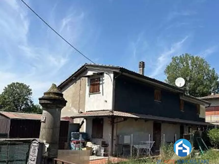 Villa in vendita a Castelnovo Di Sotto