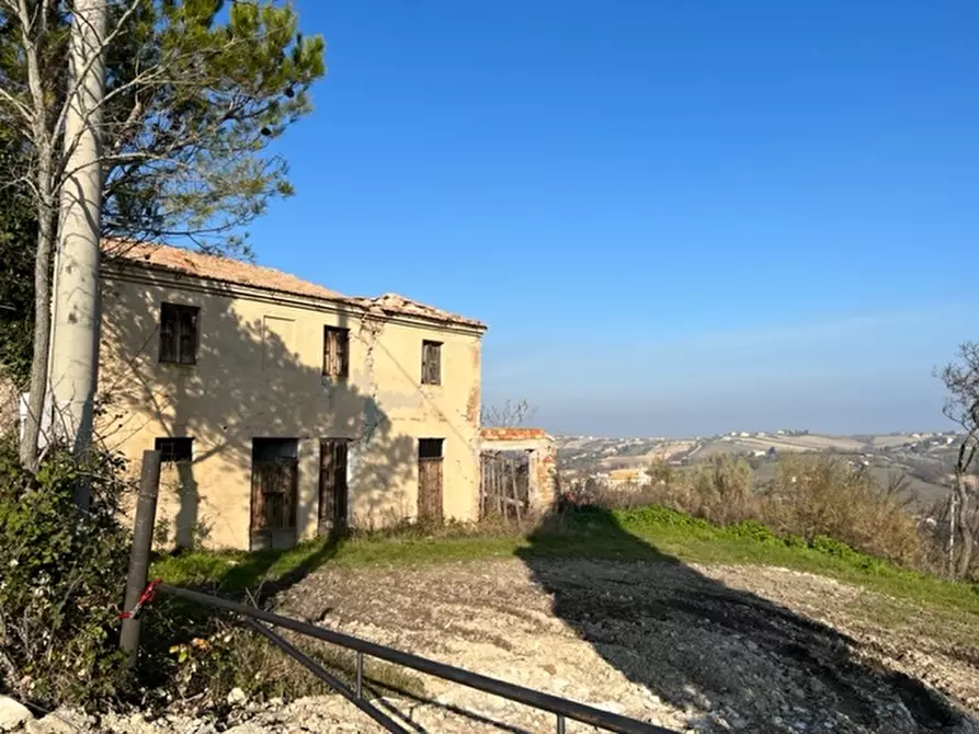 Casa indipendente in vendita a San Costanzo