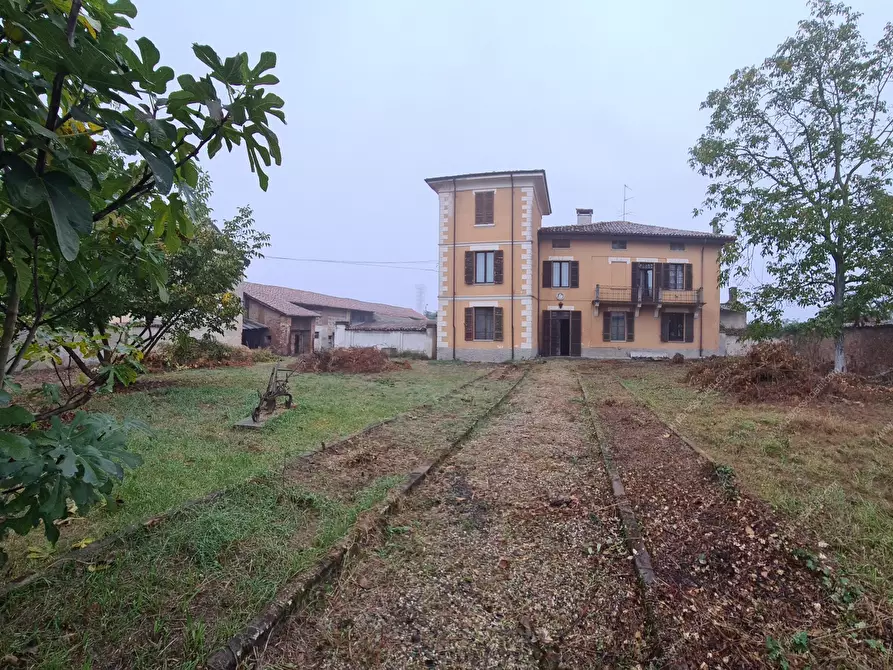 Villa in vendita a Gambarana