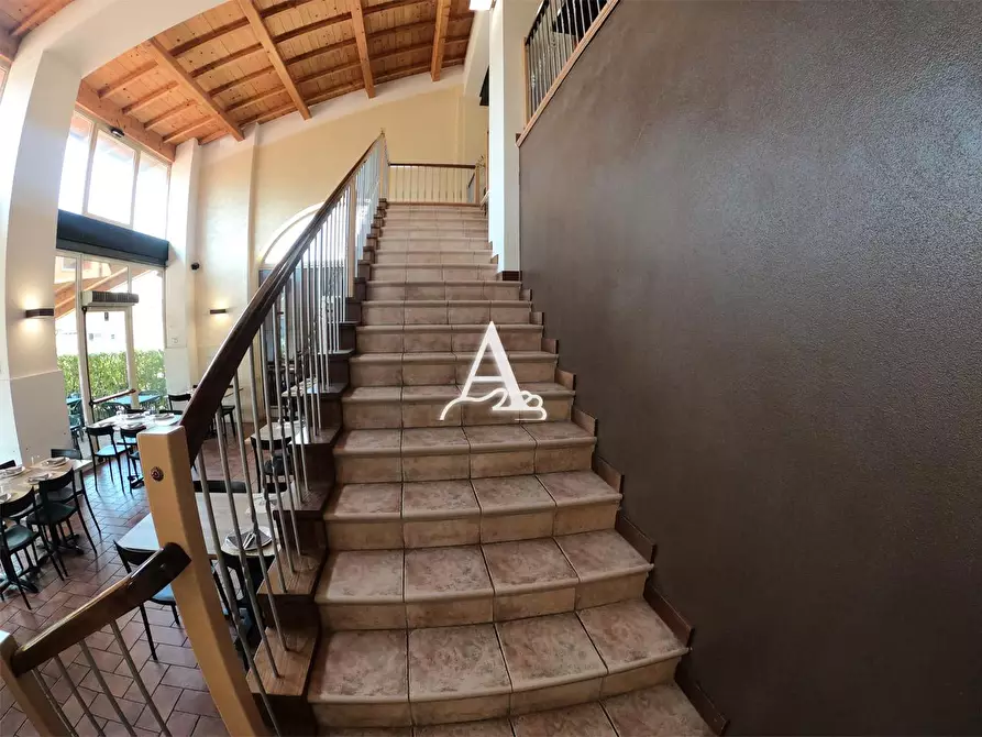 Immagine 9 di Negozio in vendita  a Nogara