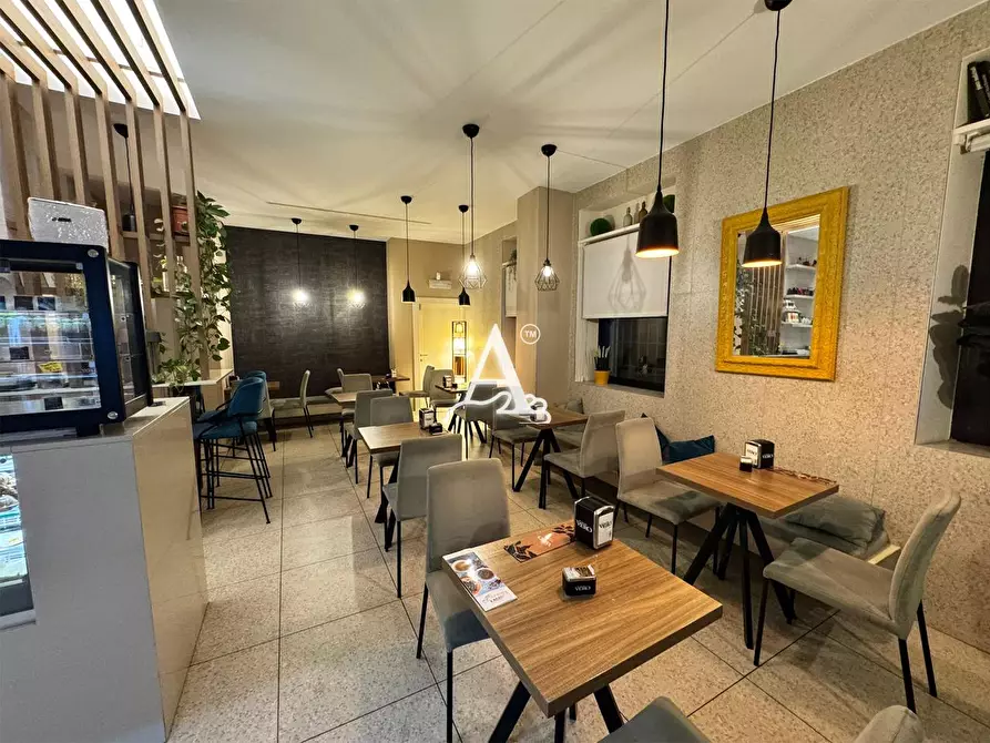 Immagine 9 di Bar / Ristorante in vendita  a Verona