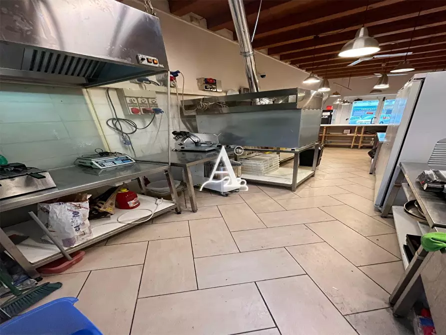 Immagine 5 di Bar / Ristorante in vendita  a Verona