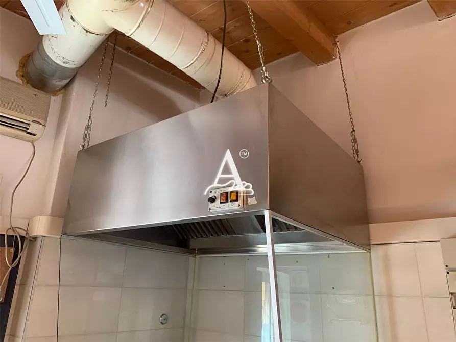 Immagine 7 di Bar / Ristorante in vendita  a Verona