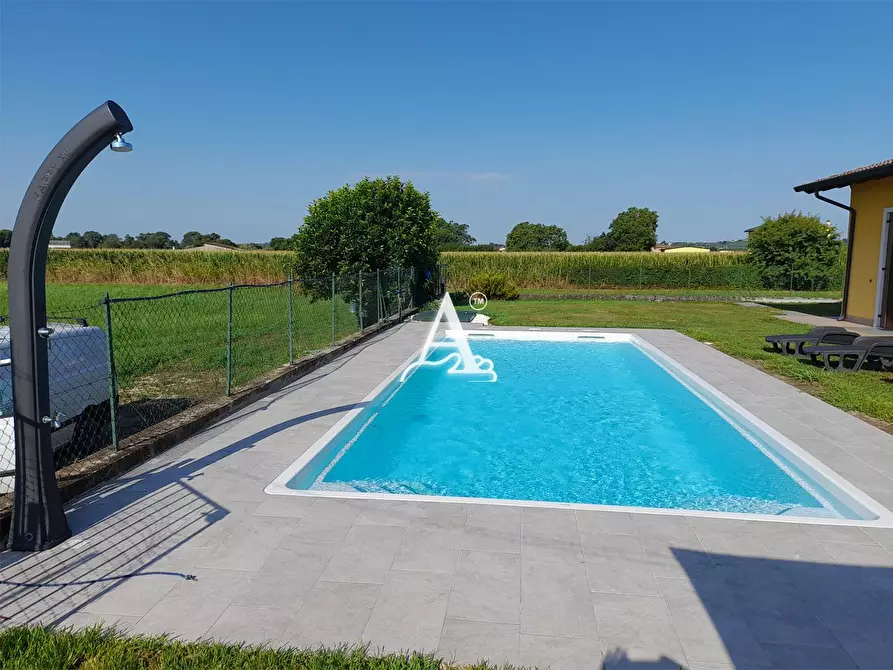 Immagine 1 di Licenza in vendita  a San Giovanni Lupatoto