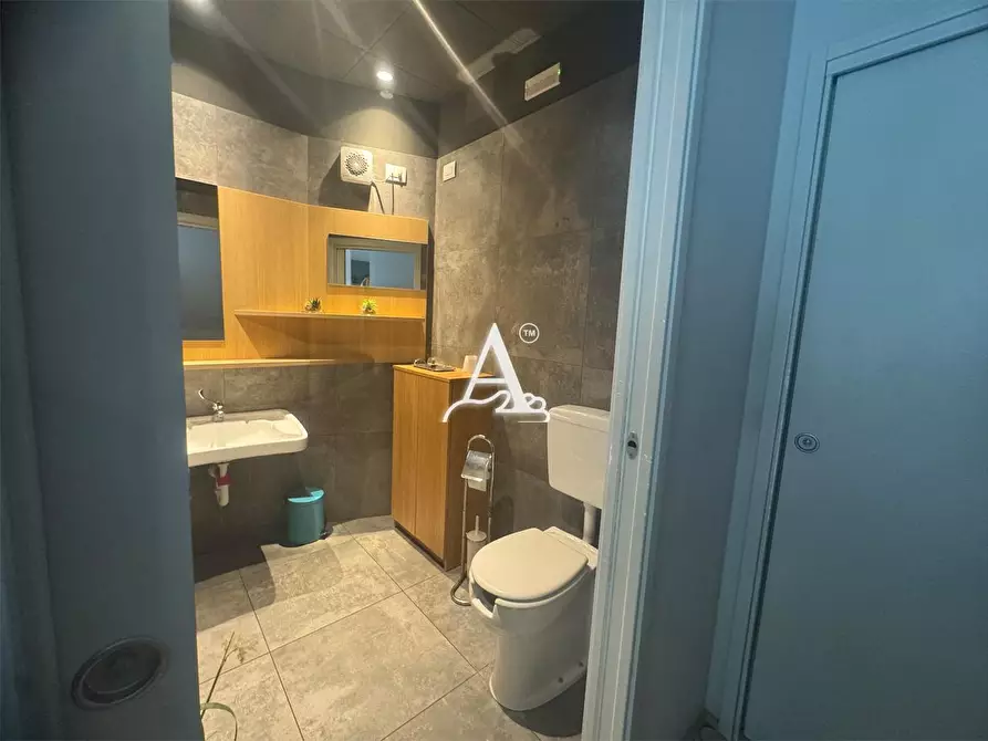 Immagine 9 di Bar / Ristorante in vendita  a San Giovanni Lupatoto