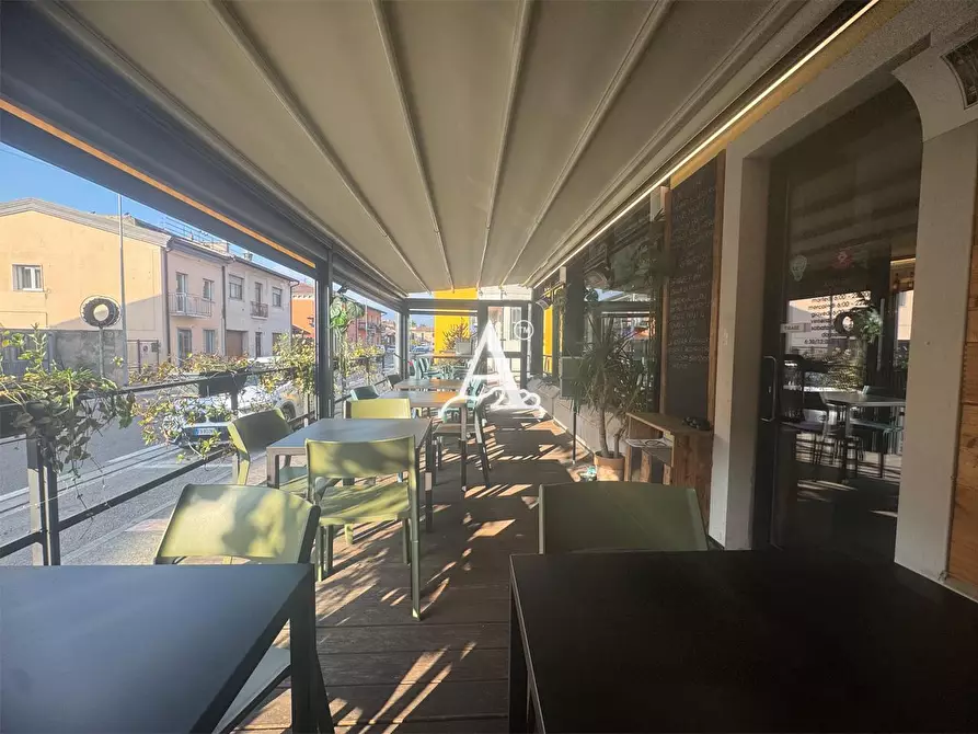 Immagine 1 di Bar / Ristorante in vendita  a San Giovanni Lupatoto