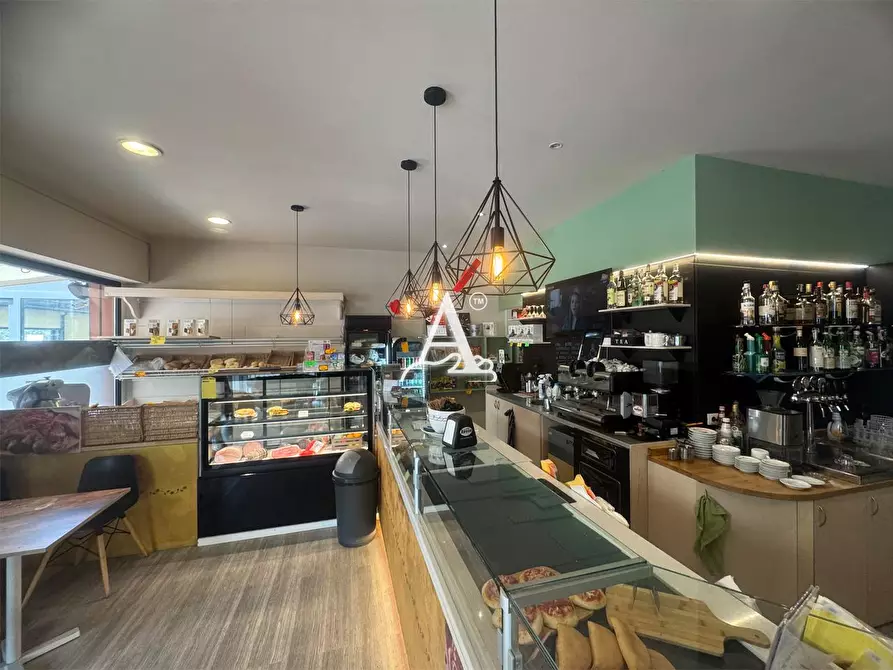 Immagine 2 di Bar / Ristorante in vendita  a San Giovanni Lupatoto