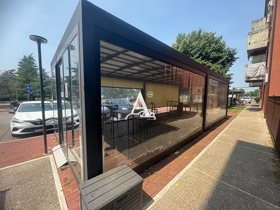 Immagine 8 di Bar / Ristorante in vendita  a San Giovanni Lupatoto