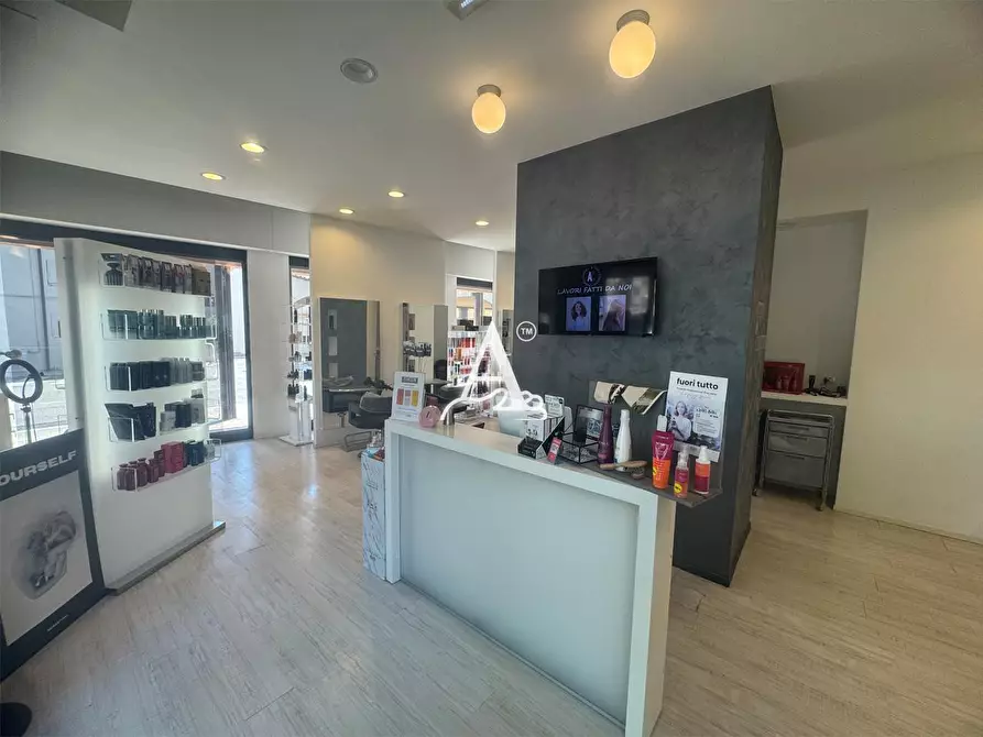 Immagine 7 di Licenza in vendita  a San Giovanni Lupatoto