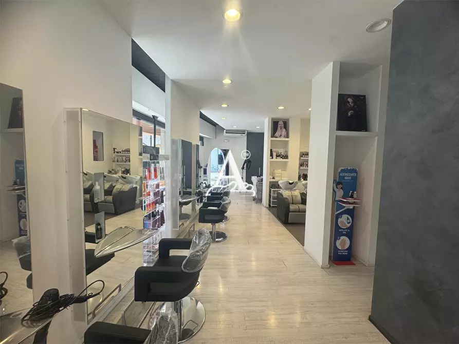 Immagine 2 di Licenza in vendita  a San Giovanni Lupatoto