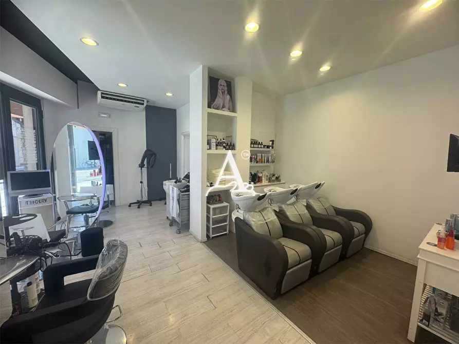 Immagine 5 di Licenza in vendita  a San Giovanni Lupatoto